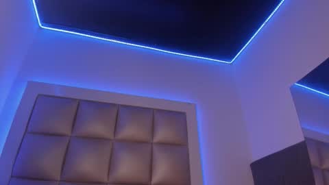 Cata online show from December 16, 2025, 8:25 pm