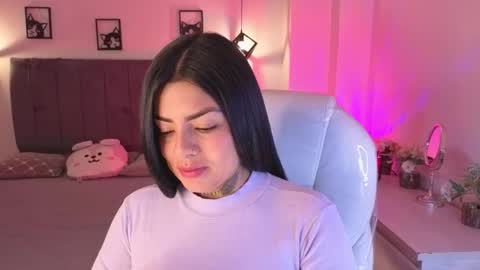 Catalina online show from November 6, 2025, 3:07 am