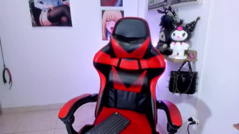 Catalina online show from September 29, 2025, 1:33 am