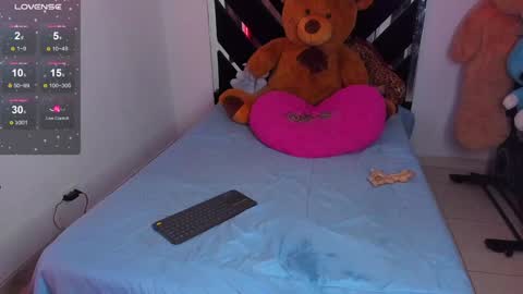 Catalina  online show from January 31, 2025, 2:26 am