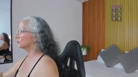 Snapshot of catalina_villan chatting on July 1, 2026, 7:02 pm C A T A L I N A online show from July 1, 2026, 7:02 pm