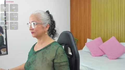 Snapshot of catalina_villan chatting on August 1, 2026, 7:24 pm C A T A L I N A online show from August 1, 2026, 7:24 pm