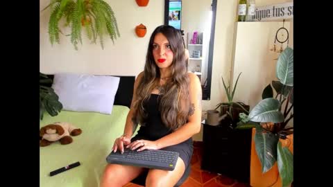 Snapshot of catalinalince chatting on February 9, 2025, 5:22 pm Cataina Lince online show from February 9, 2025, 5:22 pm