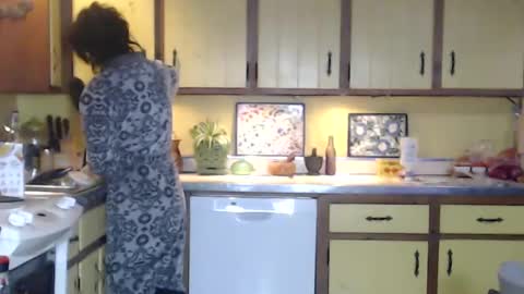 CATALYSTIC online show from February 19, 2025, 9:39 am