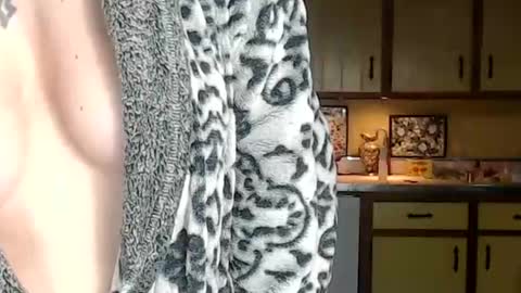 CATALYSTIC online show from October 24, 2025, 11:45 pm