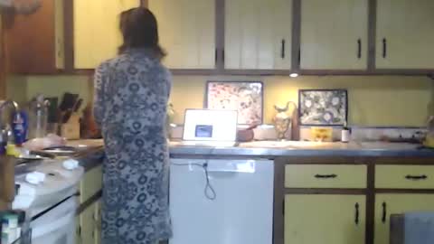 CATALYSTIC online show from November 25, 2025, 10:43 pm