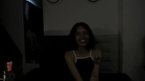 Snapshot of catarsiss_moon chatting on December 5, 2024, 12:22 pm Cat online show from December 5, 2024, 12:22 pm