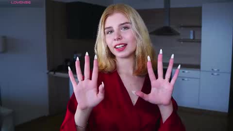 Katrin online show from October 25, 2025, 4:42 am