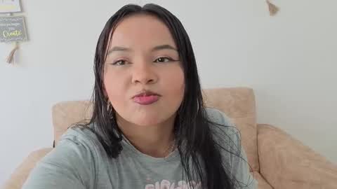 Catherin online show from October 19, 2025, 7:36 pm