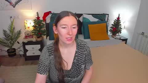 Snapshot of catherinewalls chatting on December 27, 2024, 7:08 am Catrin online show from December 27, 2024, 7:08 am