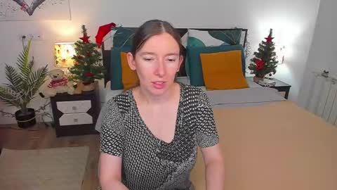 Snapshot of catherinewalls chatting on December 28, 2024, 7:44 am Catrin online show from December 28, 2024, 7:44 am