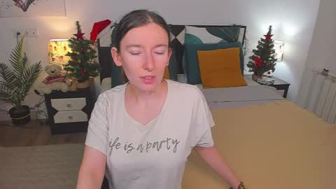 Snapshot of catherinewalls chatting on January 6, 2025, 5:41 am Catrin online show from January 6, 2025, 5:41 am