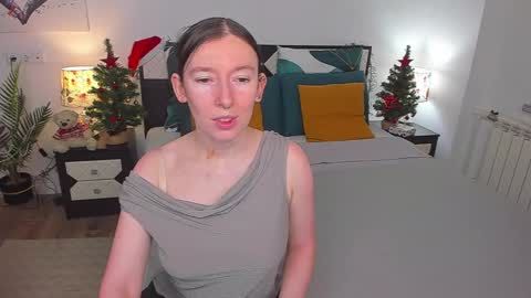 Snapshot of catherinewalls chatting on January 11, 2025, 5:41 am Catrin online show from January 11, 2025, 5:41 am