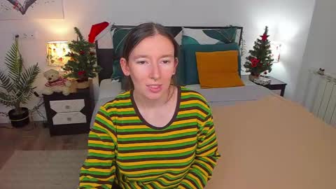 Snapshot of catherinewalls chatting on January 14, 2025, 5:08 am Catrin online show from January 14, 2025, 5:08 am