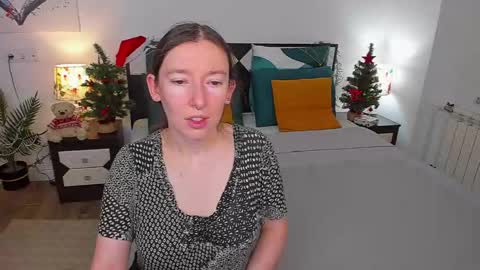 Snapshot of catherinewalls chatting on January 17, 2025, 4:49 am Catrin online show from January 17, 2025, 4:49 am