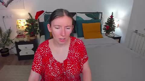 Snapshot of catherinewalls chatting on January 20, 2025, 4:43 am Catrin online show from January 20, 2025, 4:43 am