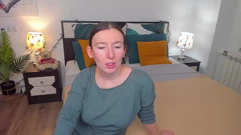 Snapshot of catherinewalls chatting on February 25, 2025, 5:41 am Catrin online show from February 25, 2025, 5:41 am