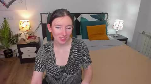 Snapshot of catherinewalls chatting on March 10, 2025, 6:16 am Catrin online show from March 10, 2025, 6:16 am