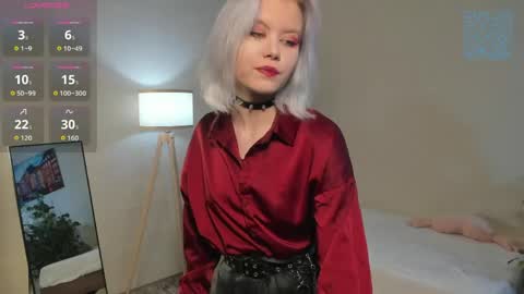 Mia online show from April 18, 2026, 11:03 am