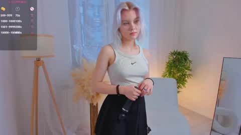 Snapshot of cathiearzabala chatting on May 22, 2026, 11:05 am Mia online show from May 22, 2026, 11:05 am
