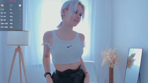 Snapshot of cathiearzabala chatting on May 27, 2026, 1:13 am Mia online show from May 27, 2026, 1:13 am