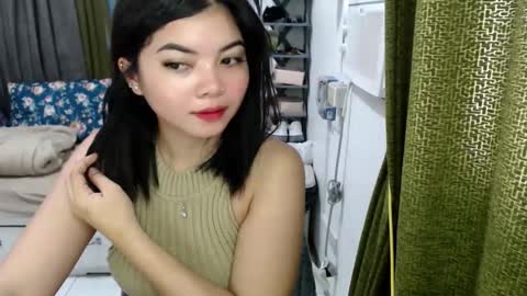 Snapshot of cathy_lyn chatting on June 2, 2026, 12:34 am cathy_lyn online show from June 2, 2026, 12:34 am