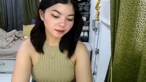 Snapshot of cathy_lyn chatting on June 30, 2026, 11:39 pm cathy_lyn online show from June 30, 2026, 11:39 pm