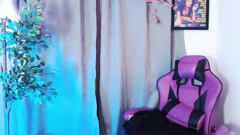 Cati help me reach my goal of 100 thumbs up again 3 online show from April 14, 2026, 2:12 pm