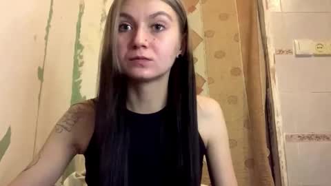 Snapshot of catinagaznes chatting on October 19, 2025, 9:15 pm Lola online show from October 19, 2025, 9:15 pm