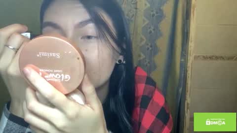 Snapshot of catinagaznes chatting on November 28, 2025, 9:17 pm Lola online show from November 28, 2025, 9:17 pm