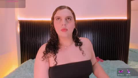 Snapshot of catleyanoire_ chatting on May 18, 2026, 11:10 pm Catleya Noire online show from May 18, 2026, 11:10 pm