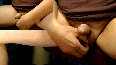 Snapshot of catlover03 chatting on November 21, 2025, 10:47 am Mike online show from November 21, 2025, 10:47 am