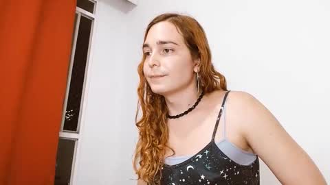 Snapshot of catnessa_ chatting on September 19, 2025, 2:13 am Catalina Restrepo online show from September 19, 2025, 2:13 am