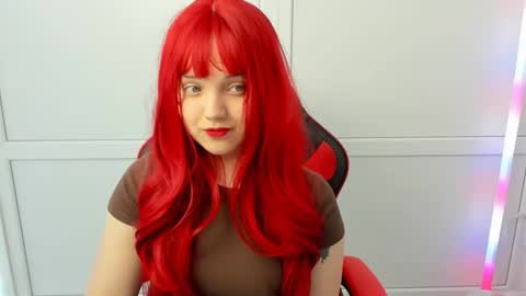 Catrine online show from April 3, 2026, 6:44 am