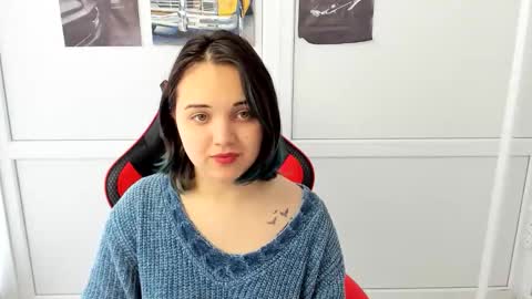 Catrine online show from May 2, 2026, 9:36 am