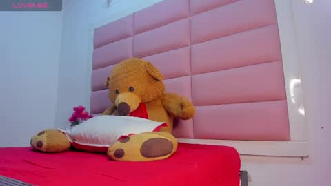 cattalina_25 online show from January 15, 2026, 12:32 pm