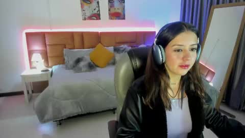 Snapshot of catti_brie_ chatting on June 23, 2026, 11:30 am catti_brie_ online show from June 23, 2026, 11:30 am