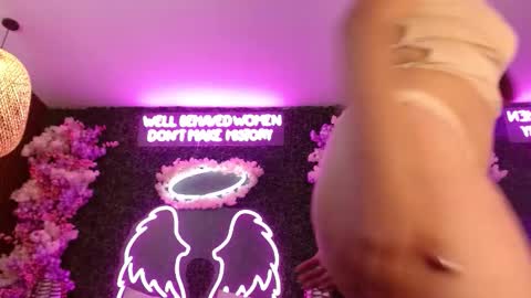 cattlyn online show from November 13, 2025, 4:44 am