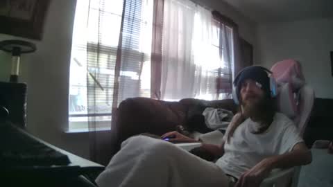 Snapshot of cattywompiscreations chatting on January 12, 2025, 2:09 pm zatbabydaddy online show from January 12, 2025, 2:09 pm