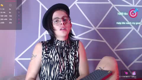 cava_pretty online show from January 5, 2025, 10:21 am