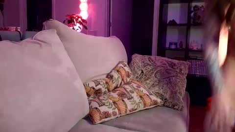 Cayla online show from February 14, 2026, 6:32 am