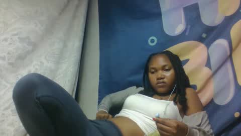 Snapshot of cchantela chatting on January 13, 2026, 8:25 pm cchantela online show from January 13, 2026, 8:25 pm