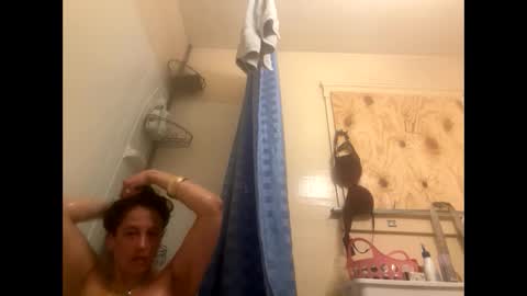 cece_vibez online show from November 25, 2025, 6:46 am