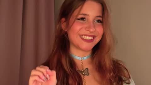 Lina  online show from November 28, 2025, 7:27 pm