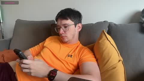 Snapshot of ceedm91 chatting on May 2, 2026, 2:44 pm ceedm91 online show from May 2, 2026, 2:44 pm