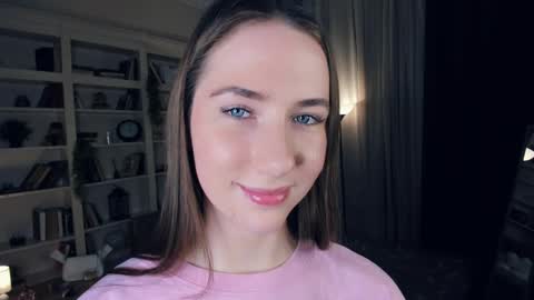 Josie Manesi online show from December 24, 2024, 7:33 pm