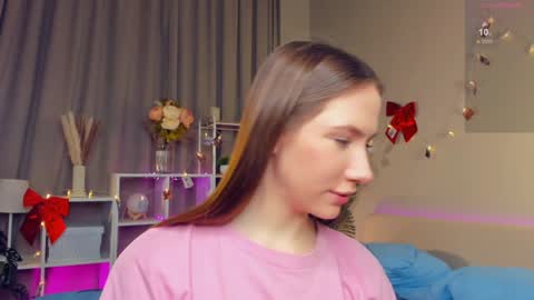 Josie Manesi online show from February 2, 2025, 7:14 pm