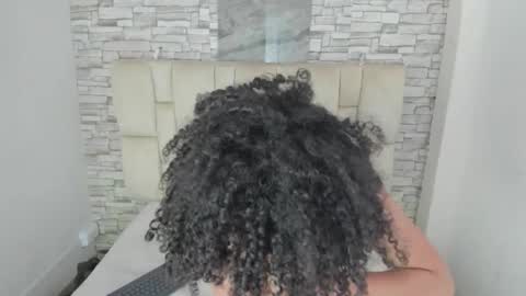 CELESSTE online show from November 10, 2025, 12:59 pm