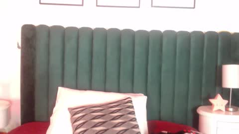 Celeste  online show from November 14, 2025, 4:22 am