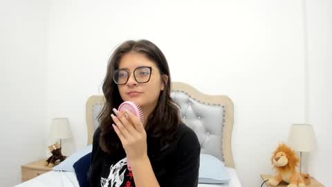 Celeste Calderon online show from January 12, 2026, 11:37 am